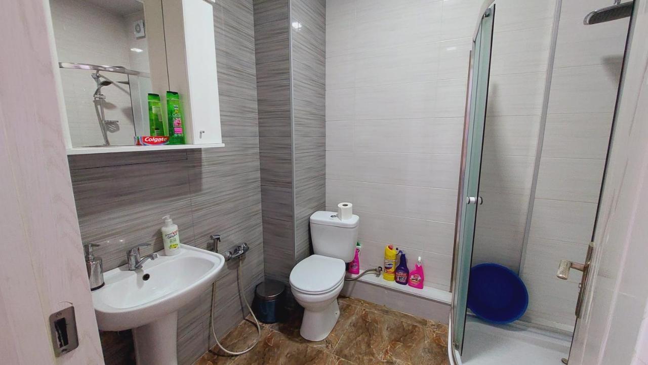 Irakli Sweet Home Batumi Bagian luar foto